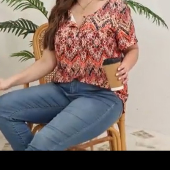 Trendy Orange Patterned Women's Top - Picture 3 of 4